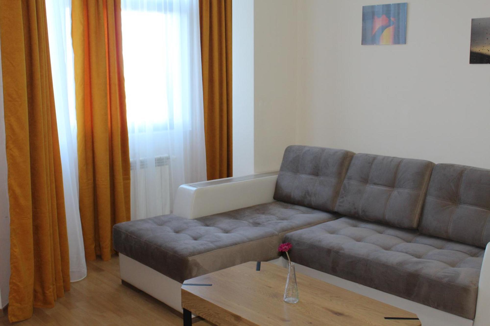 Large Size Apartment Sleep 6 In Flora Main Building Μπόροβετς Εξωτερικό φωτογραφία