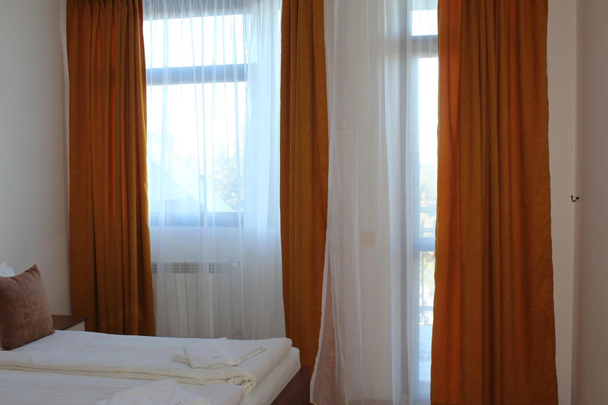 Large Size Apartment Sleep 6 In Flora Main Building Μπόροβετς Εξωτερικό φωτογραφία